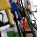 Foto: Ilustrasi nozel bahan bakar Pertamina. Per 5 Juli ini harga BBM jenis Pertalite turun menjadi Rp 6.450 di 50 SPBU Indonesia. (Grandyos Zafna)