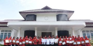 Kepala Dinas Pendidikan Deliserdang beserta seluruh jajaran. (ist/metro24jam.com)