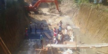 Proyek pembuatan jembatan mencurigakan warga