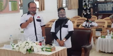 Partai Pendukung, antarkan Ir. Asner Silalahi – dr. Susanti Dewayani ke Kantor KPU Siantar