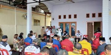 Suasana pendaftaran Bacalon Walikota dan Wakil Walikota Pematangsiantar  Pasangan Ir.Anser Silalahi dan dr.Susanti Dewayani ke KPU