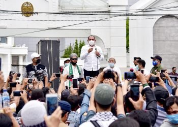 Gubernur tekankan tidak akan biarkan rakyat Sumut sengsara temui pendemo tolak Omnibus Law Ciptaker
