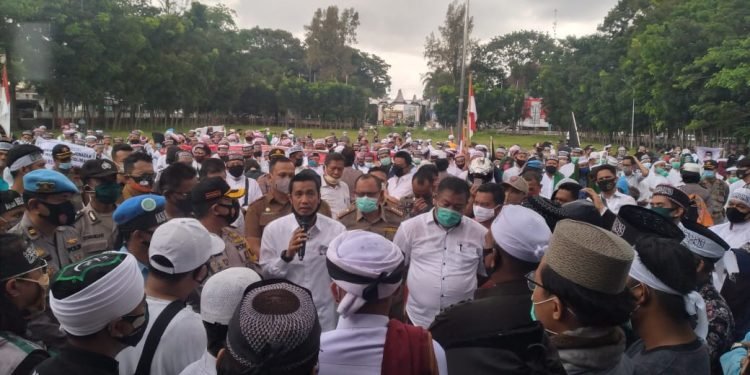 Hefriansyah : ” Direksi RSUD Djasamen Saragih Saya Berhentikan ! “