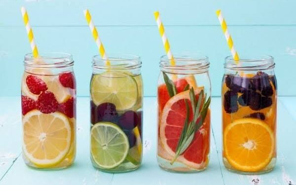 Efektif mengobati asam urat anda minum Infused water serai