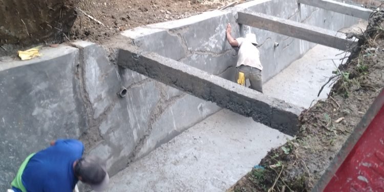 Pekerjaan Parit Milik Kebun PTPN IV Diduga Di Mark Up Oleh Pemborong