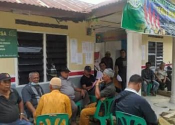 Warga Nagori Bah Birong Ulu Manriah, Geruduk Kantor Pangulu