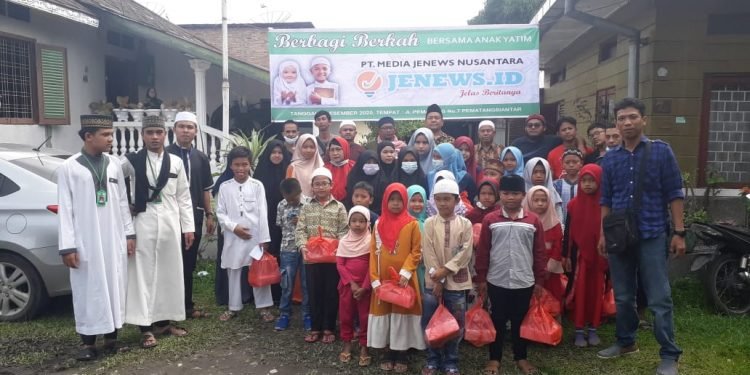 Media Online Jenews.id Berbagi Berkah Kepada Anak Yatim dan Kaum Dhuafa