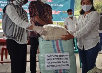 Dekranasda Kabupaten Dairi Raih Penghargaan Desain Masker Kategori Fashion