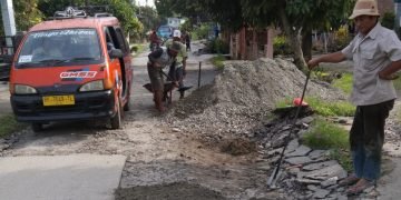 Pekerjaan Peningkatan Jalan Pasar Dua Desa Karang Bangun Diduga Proyek Siluman