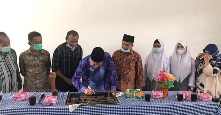 Sekretaris Dikjar Sumut Resmikan Mushola Nurul Ilmi SMA Negeri 1 Sumbul