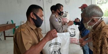 Peduli Covid-19 Polres Pakpak Bharat Berikan Bantuan