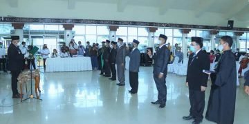 Bupati Dairi Lantik Direksi PD Pasar dan Dewan Pengawas PDAM Tirta Nciho