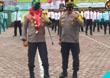 Pisah Sambut Kapolres Samosir dari pejabat lama AKBP M. Saleh kepada pejabat baru AKBP Josua Tampubolon, SH, MH
