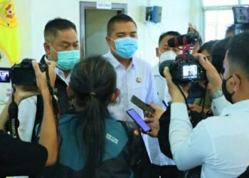 Bupati Dairi Saksikan Pencanangan Vaksinasi Covid -19