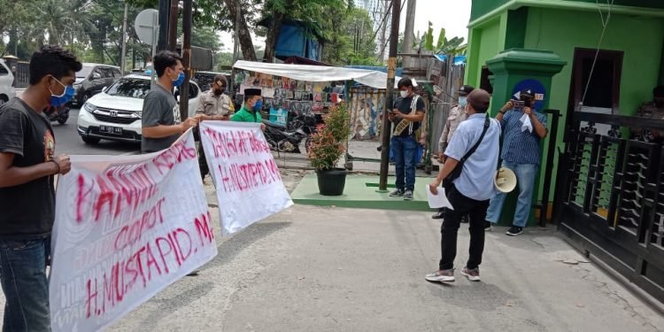 GARANSI Desak Kakanwil Kemenag Sumut Copot Kepala Kemenag Kabupaten Karo, Serta Mendesak Kejatisu Periksa H.Mustafid Diduga Kuat Melakukan Pungli