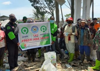 Aniversary ke- 2th TWS Berbagi Berkah Dengan Pemulung 