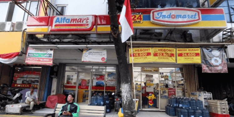 Aliansi Pedagang Sumbar Demo Tolak Alfamart