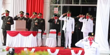 Walikota Pematangsiantar Dr H Hefriansyah SE.MM Laksanakan Upacara HUT RI ke 76 Tahun