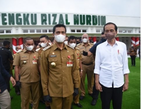 Wali Kota Pematangsiantar Hadiri Pertemuan dengan Presiden RI Jokowi di Medan