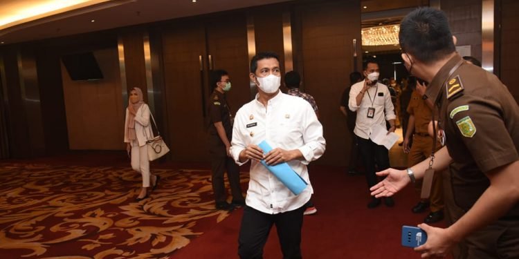 Wali Kota Pematangsiantar Hadiri Rapat Koordinasi Evaluasi PPKM dan Penyerapan Anggaran Penanganan Covid-19 Se-Sumatera Utara