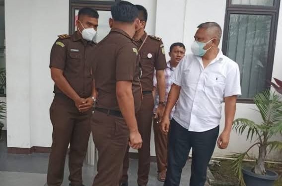 Kasi Intel Kejari Pematangsiantar Sebut Tersangka Mantan Dirut PD Paus Herowhin Sinaga Tak Koperatif Saat Pemeriksaan  Terkait Dugaan Korupsi di BTN