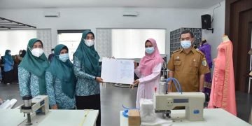 Maya Zahir Bantu Usaha Mikro Kecil dan Menengah