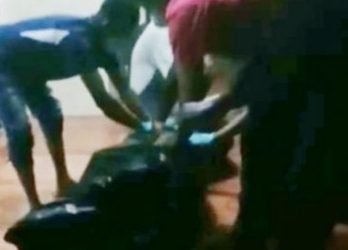 Seorang Warga Ditemukan Membusuk Tergantung di Dapur Rumahnya