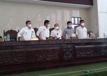 Walikota Pematangsiantar Hadiri Rapat Paripurna Usulan Pemberhentian Walikota Siantar dengan Masa Jabatan 2017-2022