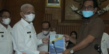 Bupati Asahan Sampaikan Nota Keuangan Dan Rancangan Peraturan Daerah Tentang APBD Kabupaten Asahan Tahun Anggaran 2022