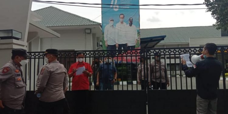 PB. ALAMP AKSI dan DPP. LIPAN Demo Kejati Sumut