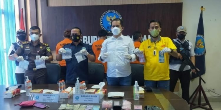 BNNK Asahan Amankan Tiga Orang Warga Kota Kisaran Salahgunakan Narkotika Jenis Sabu