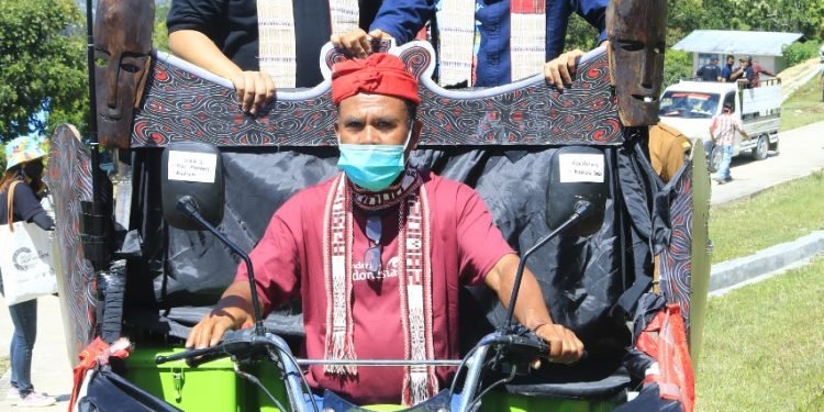 Kunker ke Samosir, Kemenparekraf Sandiago Uno : Wisata Huta Tinggi Memiliki Potensi yang Lengkap