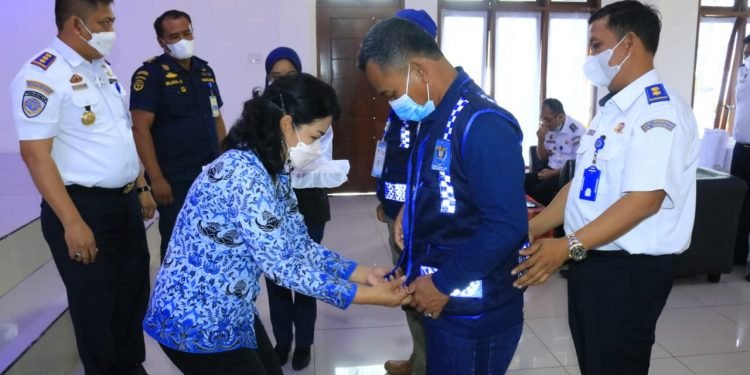 Bupati Samosir Buka Diklat Pencegahan dan Pemadam Kebakaran di Kapal Sungai, Danau dan Penyeberangan