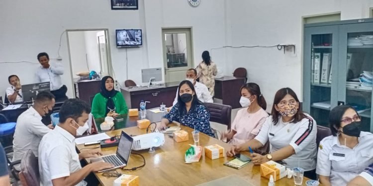 Ketua PKK Kota Pematangsiantar Ny. Syahputri Hefriansyah Br Hutabarat Tantang Diskominfo Kota Pematangsiantar Pembuatan Aplikasi Web