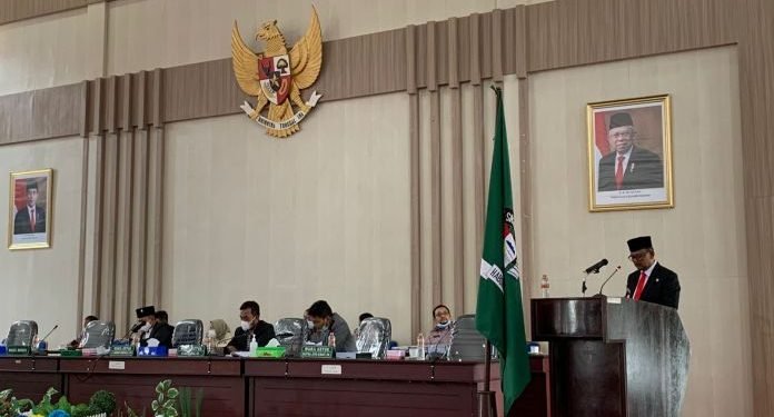 Walau Disoroti Tiga Fraksi, Bupati Tetap Ngotot Pertahankan Tenaga Ahli Khususnya