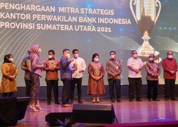 Walikota Pematangsiantar Terima Piagam Penghargaan Bank Indonesia Award (BI AWARD 2021)