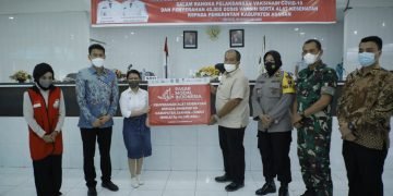 Di HUT Pasar Modal Indonesia, Wakil Bupati Terima 40.000 Dosis Vaksin Covid-19 dan Alat Kesehatan