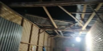 Angin Puting Beliung Robohkan Rumah Warga di Batu Bara