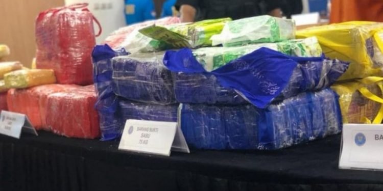 Empat Bandar Sabu yang Ditangkap di Aceh Timur Dibawa ke Jakarta