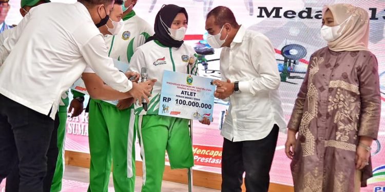 Kagumi Penyandang Disabilitas, Gubernur Edy: Yang Terpenting Bermanfaat Bagi Orang Lain