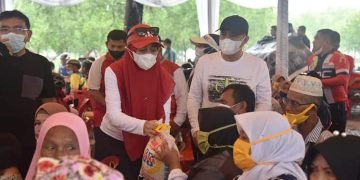 HUT Kabupaten Batu Bara Ke-15, Zahir Santuni Korban Banjir di Kubah Kelambu