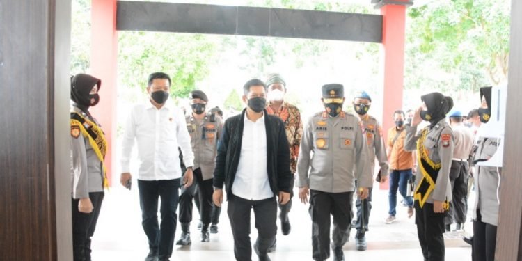 Kunjungan Kerja Reses Komisi III DPR RI di Polda Kepri