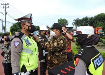 Polres Asahan Bersama Forkopimda Gelar Apel Pasukan Operasi Kepolisian Terpusat Lilin Toba 2021  “Kapolres : Pengamanan Gereja di Asahan Turut Melibatkan Pemuda Lintas Agama