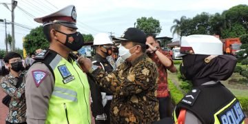 Polres Asahan Bersama Forkopimda Gelar Apel Pasukan Operasi Kepolisian Terpusat Lilin Toba 2021 “Kapolres : Pengamanan Gereja di Asahan Turut Melibatkan Pemuda Lintas Agama