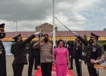 Sertijab Kapolres Tanah Karo dari AKBP Yustinus Setyo ke AKBP Ronny Nicholas Sidabutar