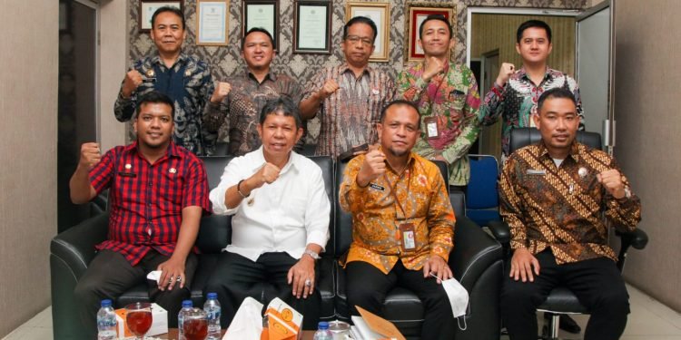 Wakil Walikota Pematangsiantar Ikuti Video Conference Tentang Sosialisasi PTSL Tahun 2022