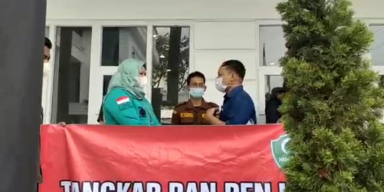 Aksi ke II PW HIMMAH Sumut, “Tangkap dan Penjarakan Kadis PUPR Tanjung Balai”