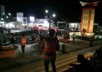 Oknum Memakai Atribut Petugas Parkir Resahkan Pengunjung Taman Kota Tanjung Tiram