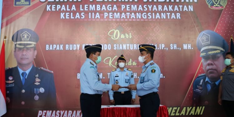 Serah Terima Sekaligus Pisah Sambut Kalapas Kelas IIA Pematangsiantar