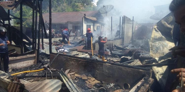 Tiga Unit Rumah Terbakar di Jalan Asahan, Ini Penyebabnya